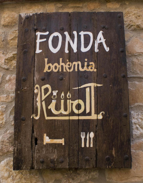 Fonda Bohemia Riuot Aparthotel Montblanc Exteriör bild